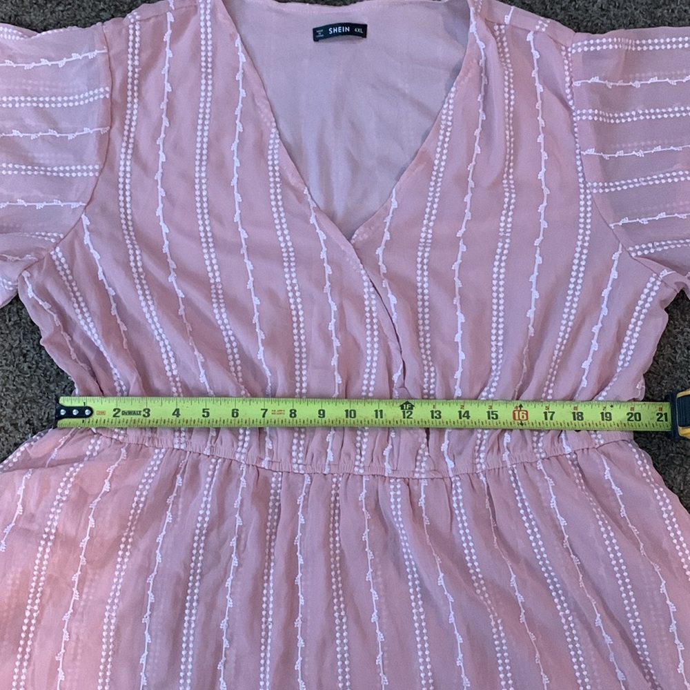 Plus seize dress - Picture 5 of 8